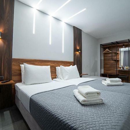 Argo Hotel Пірей Екстер'єр фото