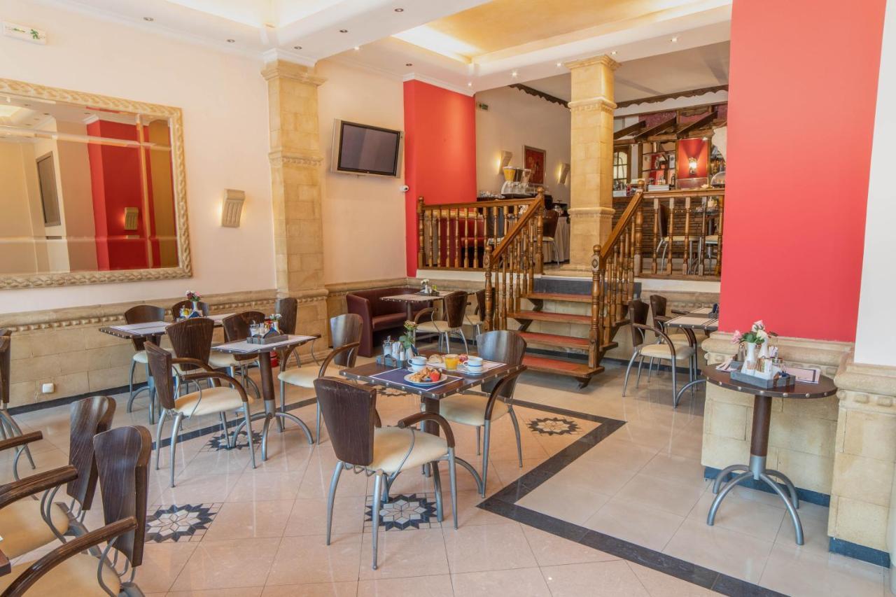 Argo Hotel Пірей Екстер'єр фото