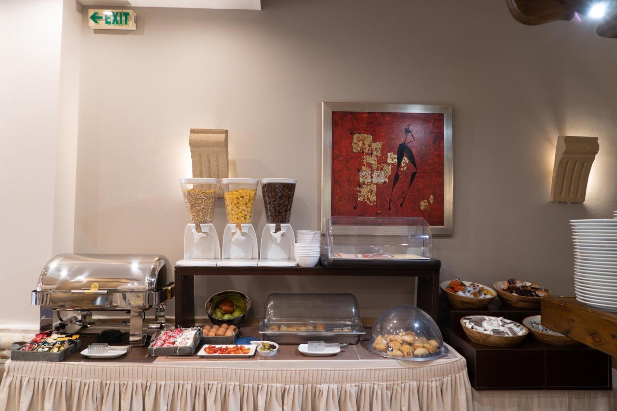 Argo Hotel Пірей Екстер'єр фото