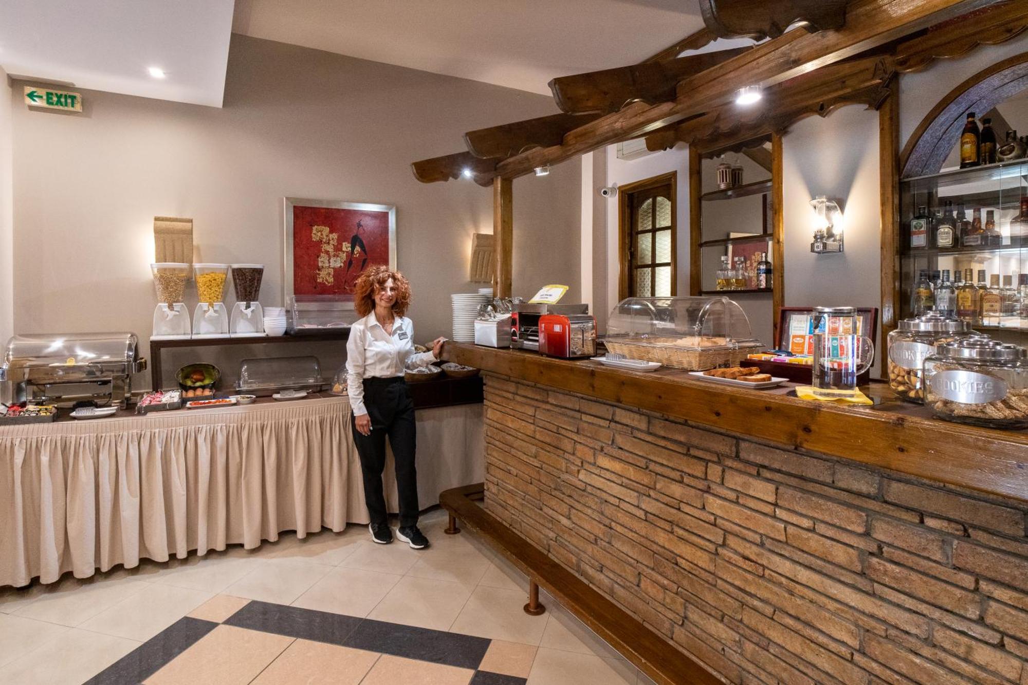 Argo Hotel Пірей Екстер'єр фото