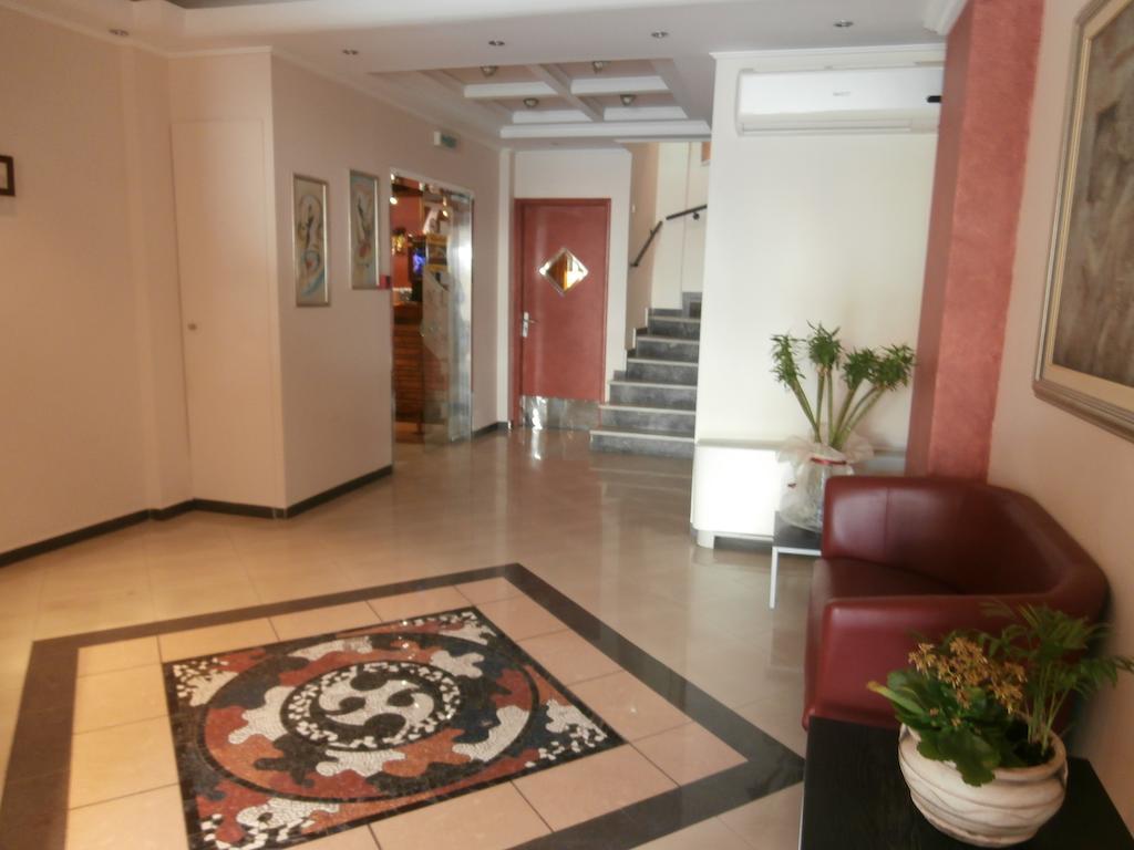 Argo Hotel Пірей Екстер'єр фото